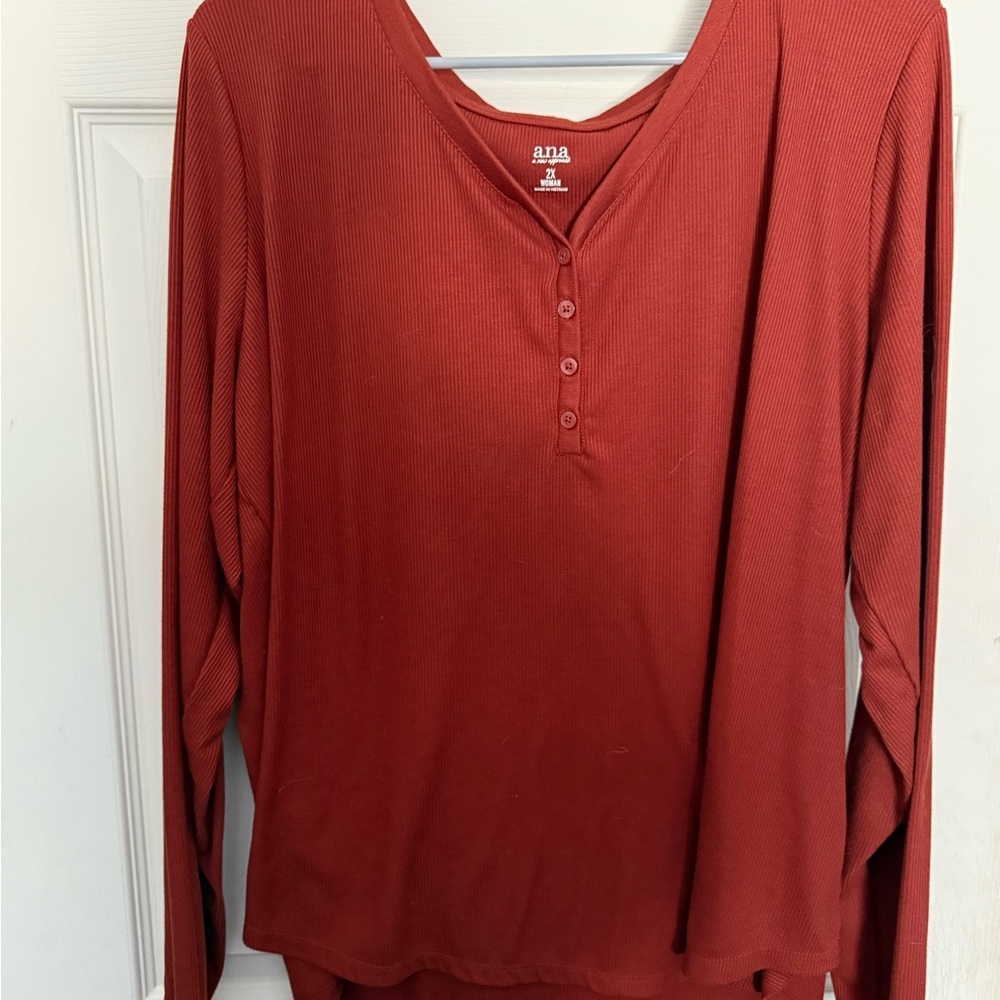a.n.a Women's Brick Red Long Sleeve Top